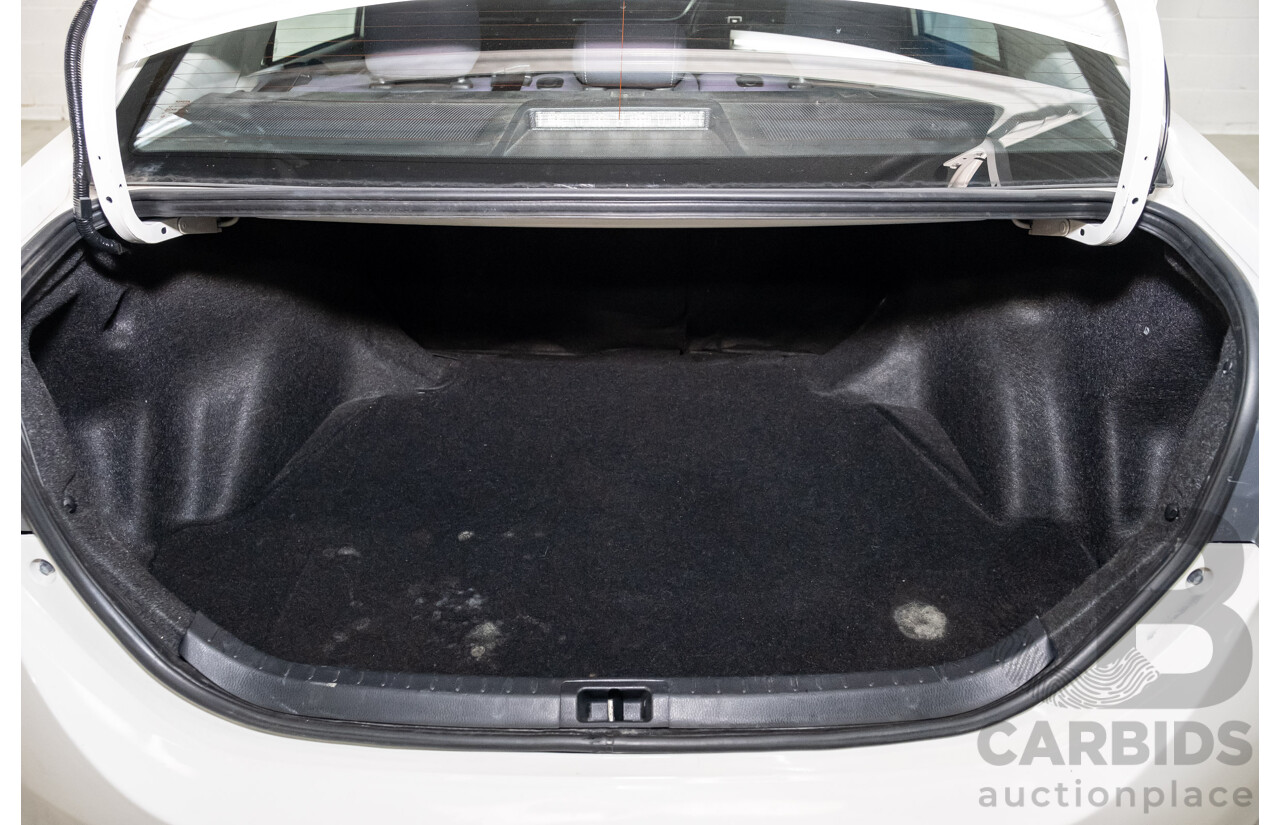 10/2017 Toyota Corolla Ascent ZRE172R 4d Sedan White 1.8L