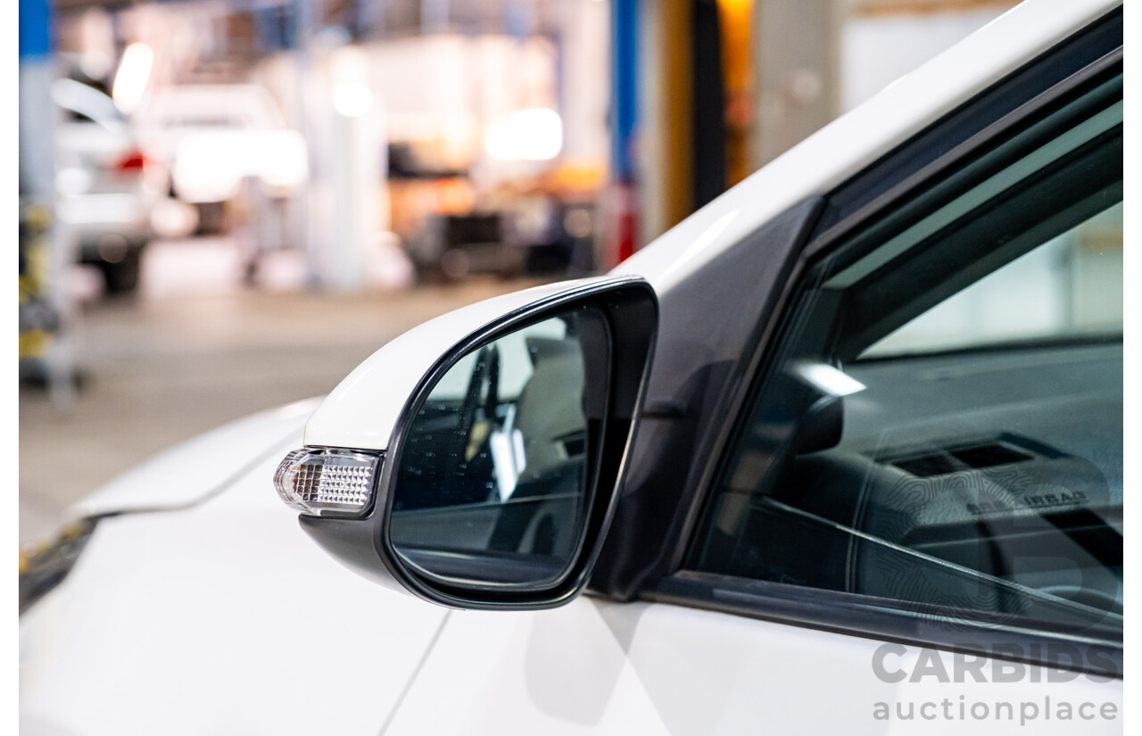 10/2017 Toyota Corolla Ascent ZRE172R 4d Sedan White 1.8L