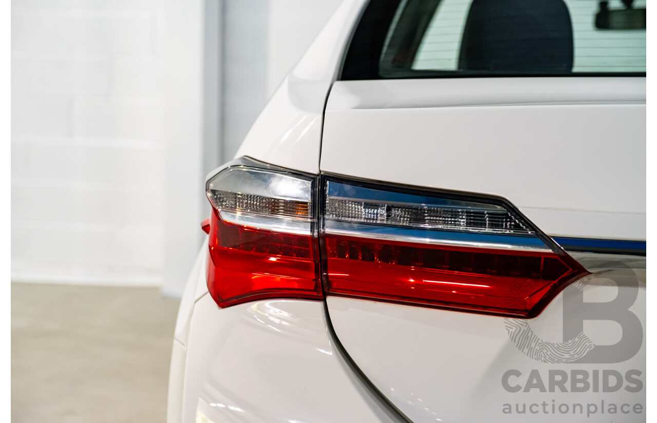 10/2017 Toyota Corolla Ascent ZRE172R 4d Sedan White 1.8L