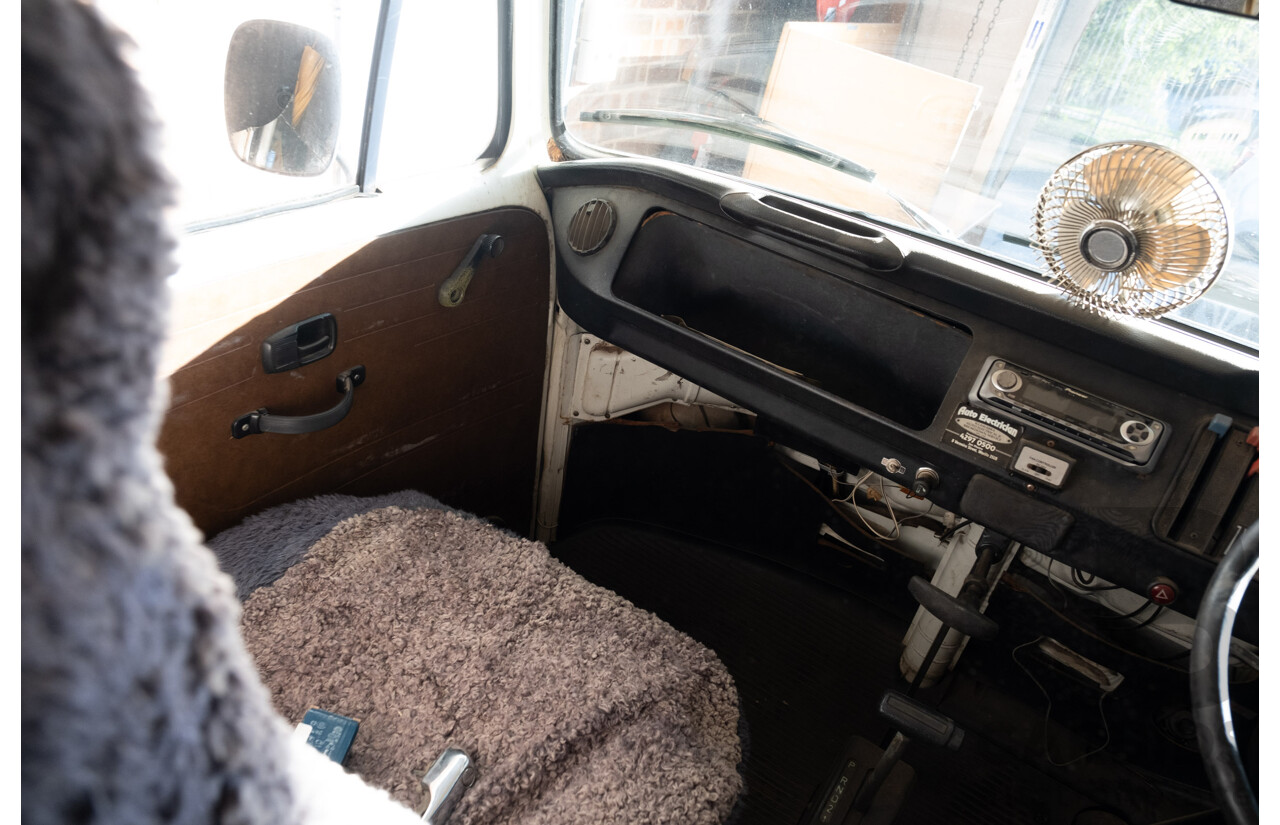 6/1978 Volkswagen Kombi Type 2 T2 Transporter 2d Camper Van White 2.0L