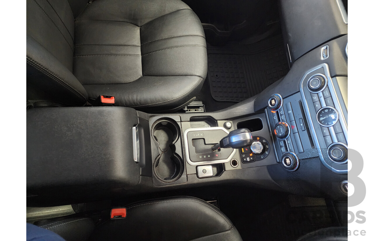 11/2011 Land Rover Discovery 4 2.7 TDV6 4x4 MY11 4D Wagon White 2.7L