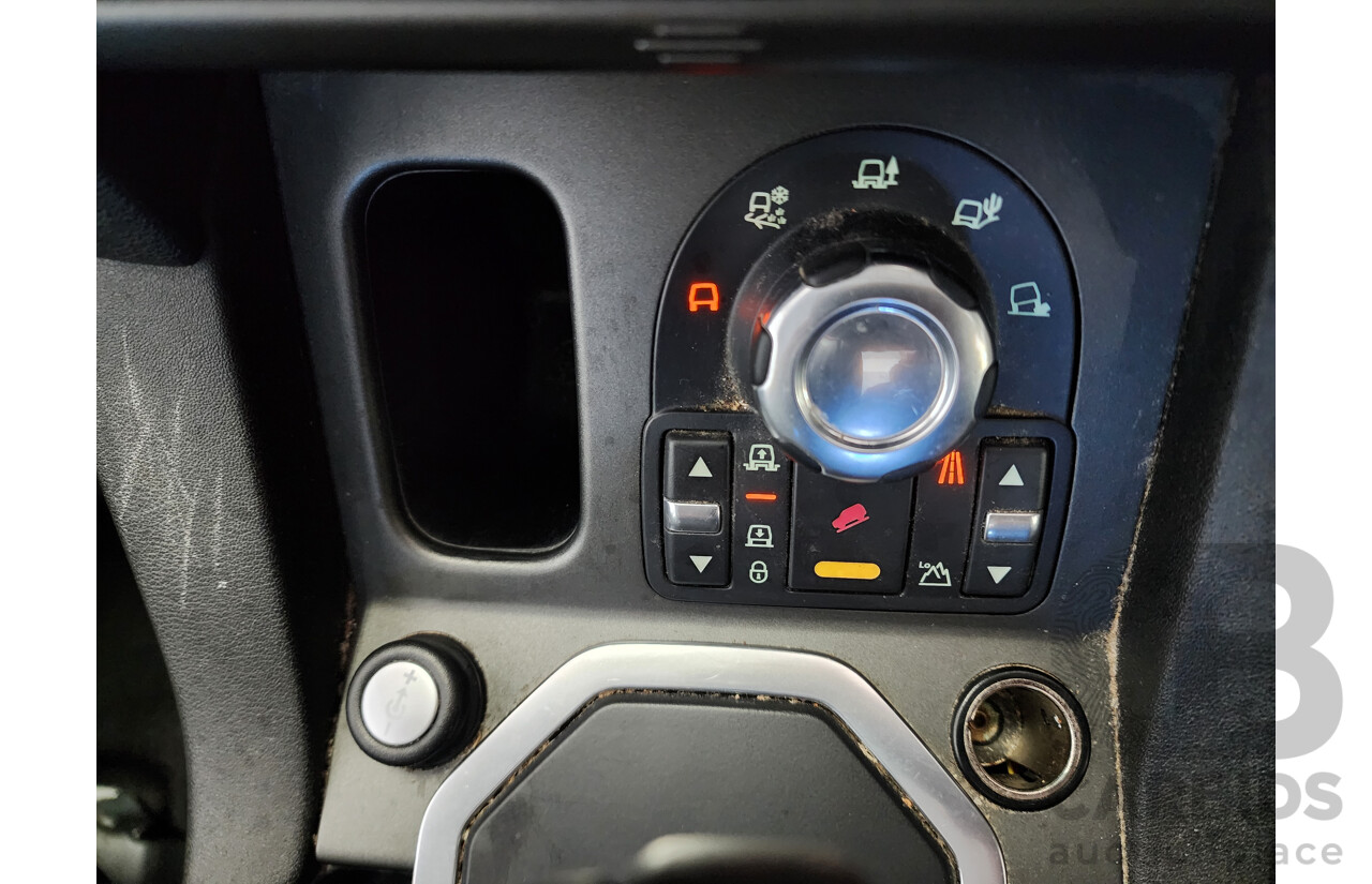 11/2011 Land Rover Discovery 4 2.7 TDV6 4x4 MY11 4D Wagon White 2.7L