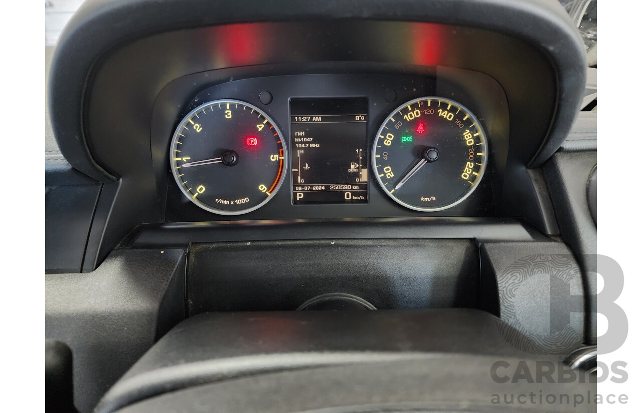 11/2011 Land Rover Discovery 4 2.7 TDV6 4x4 MY11 4D Wagon White 2.7L