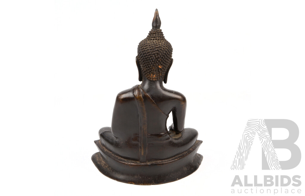 Antique Thai Bronze Seated Buddha Statue
