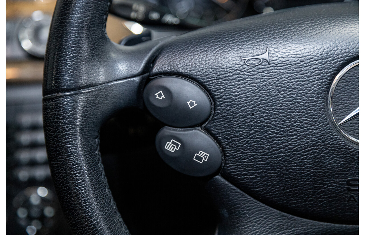 5/2007 Mercedes Benz CLS 350 219 4d Coupe Obsidian Black V6 3.5L