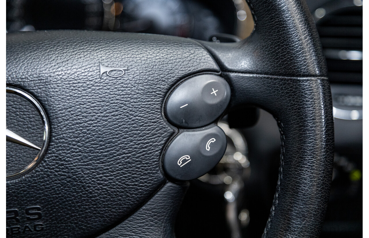 5/2007 Mercedes Benz CLS 350 219 4d Coupe Obsidian Black V6 3.5L