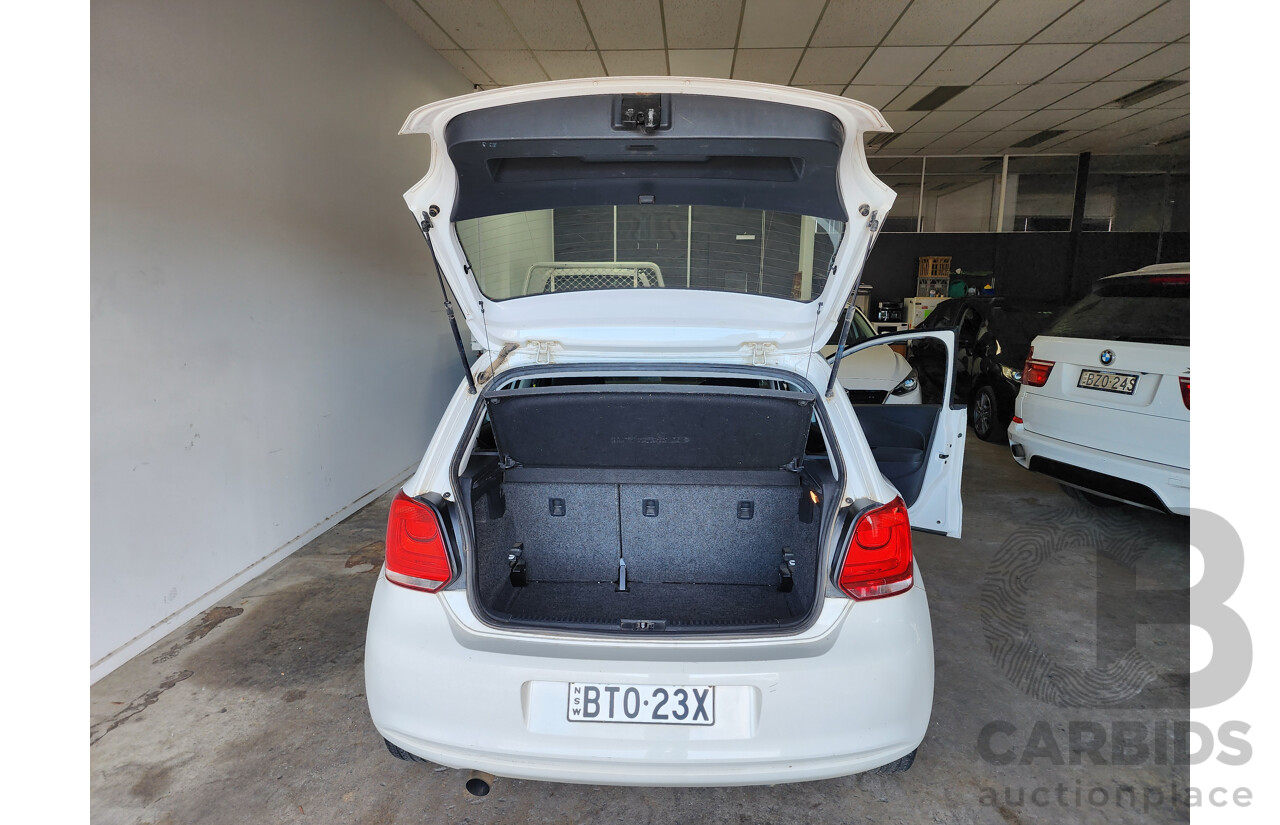 11/2010 Volkswagen Polo 77 TSI COMFORTLINE FWD 6R 5D Hatchback White 1.2L