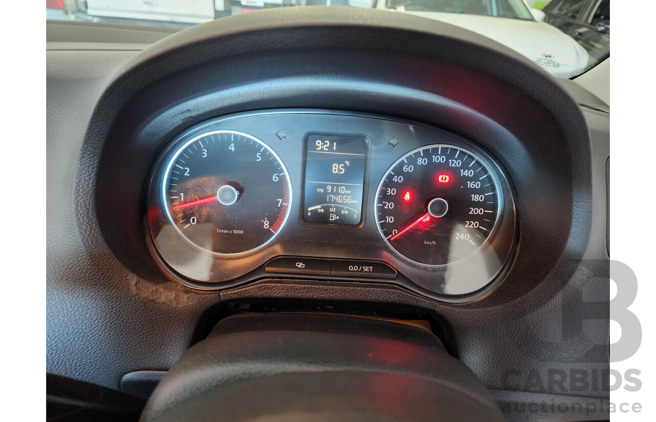 11/2010 Volkswagen Polo 77 TSI COMFORTLINE FWD 6R 5D Hatchback White 1.2L