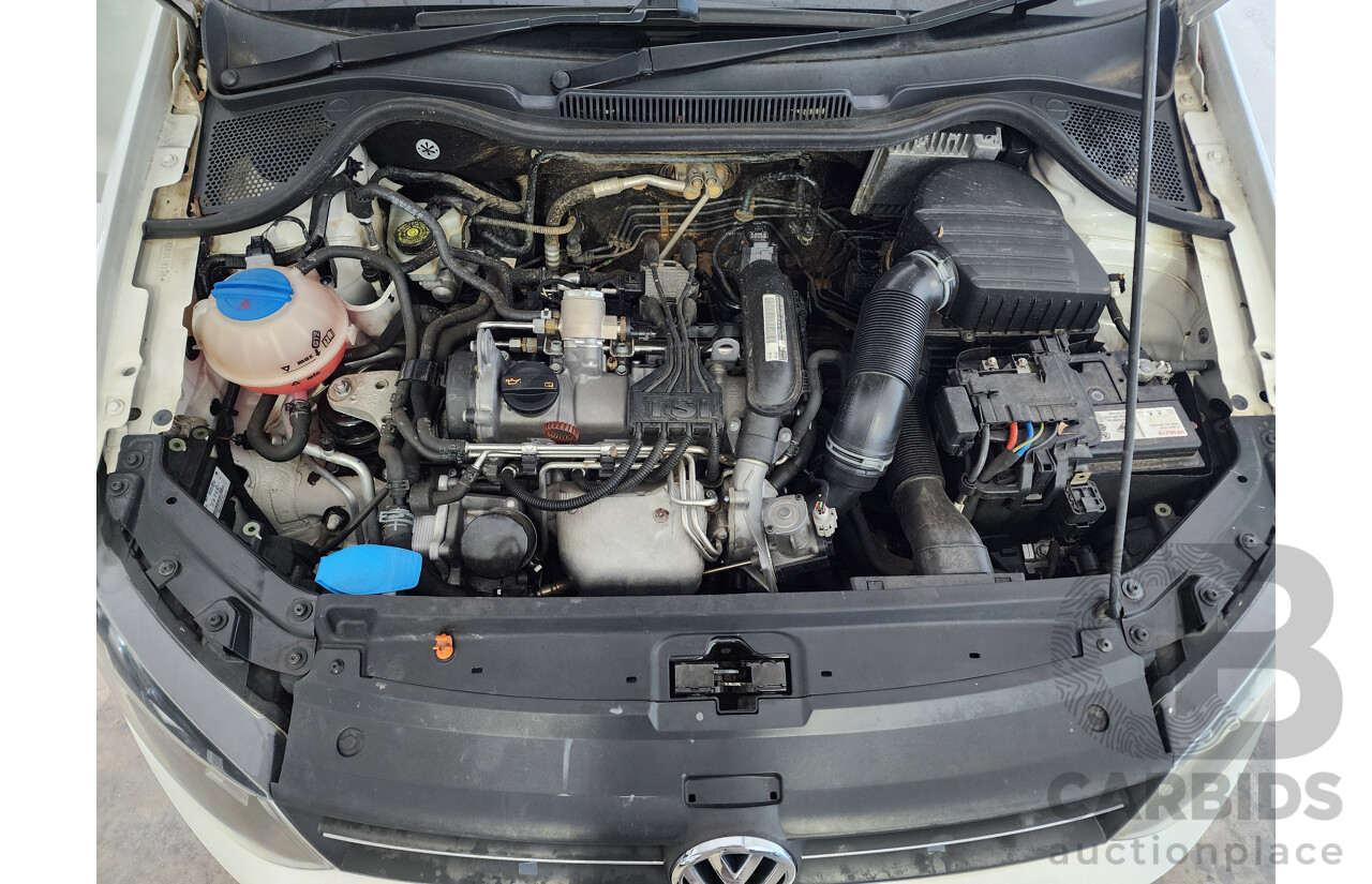 11/2010 Volkswagen Polo 77 TSI COMFORTLINE FWD 6R 5D Hatchback White 1.2L