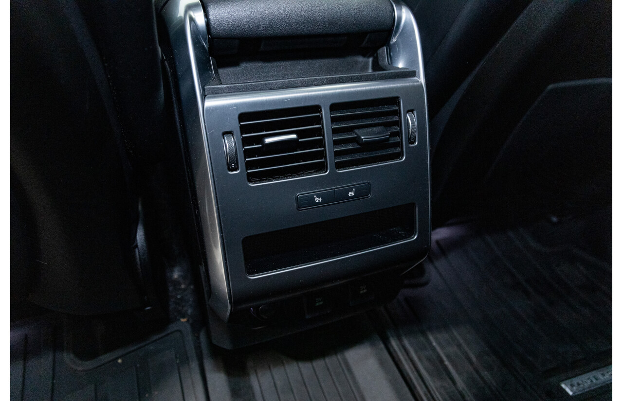 11/2018 Land Rover Range Rover Sport SDV6 SE (4x4) MY19 4d Wagon Polaris White Twin Turbo Diesel 3.0L