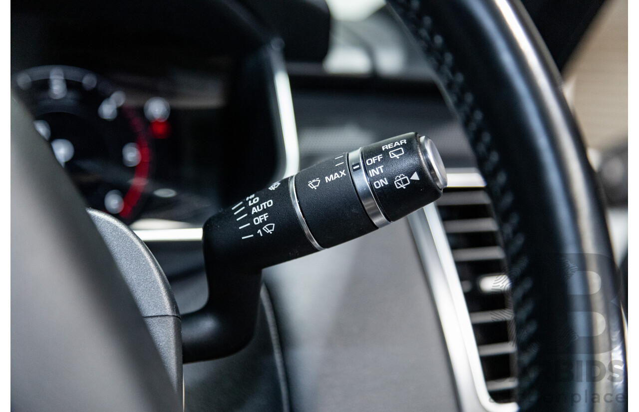 11/2018 Land Rover Range Rover Sport SDV6 SE (4x4) MY19 4d Wagon Polaris White Twin Turbo Diesel 3.0L