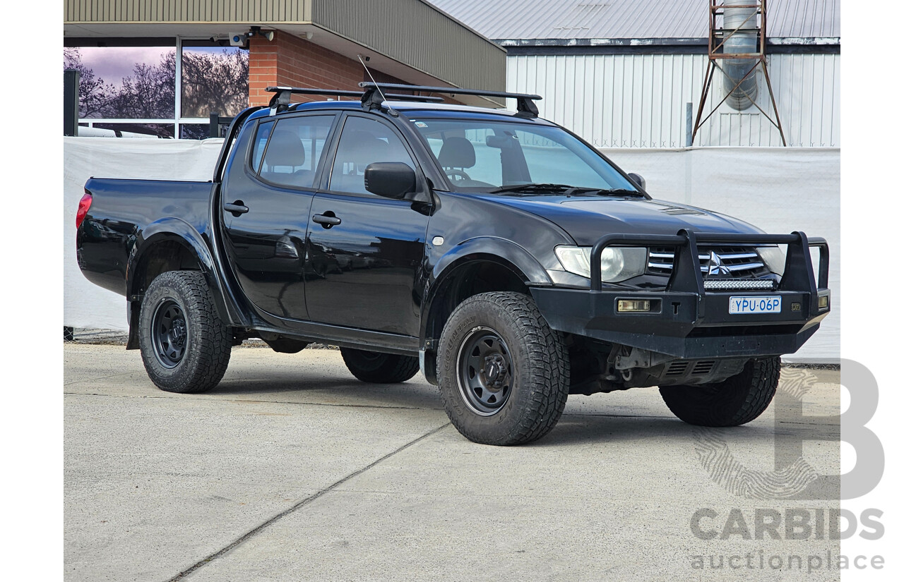 5/2014 Mitsubishi Triton GLX (4x4) MN MY14 UPDATE Double Cab Utility Black 2.5L