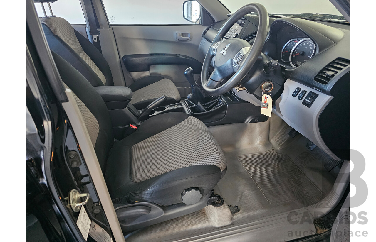 5/2014 Mitsubishi Triton GLX (4x4) MN MY14 UPDATE Double Cab Utility Black 2.5L