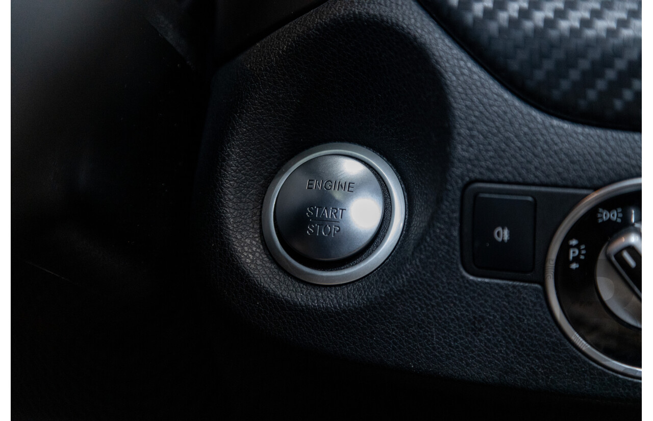 03/2017 Mercedes Benz A45 AMG (AWD) 176 4d Hatchback Calcite White Turbo 2.0L