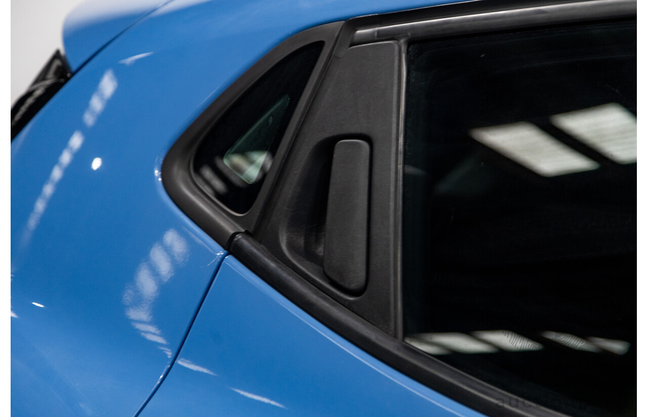 9/2013 Renault Clio Expression X98 5d Hatchback French Blue Turbo 0.9L