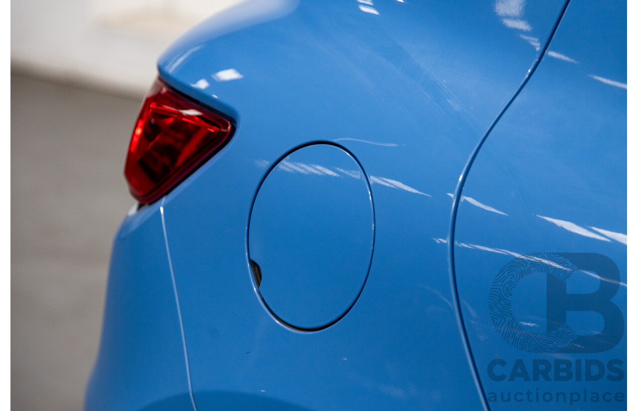 9/2013 Renault Clio Expression X98 5d Hatchback French Blue Turbo 0.9L