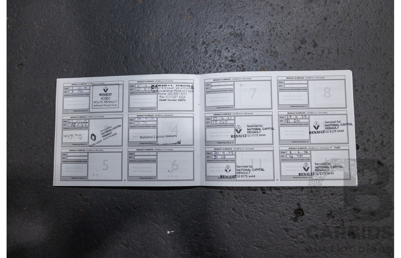 9/2013 Renault Clio Expression X98 5d Hatchback French Blue Turbo 0.9L