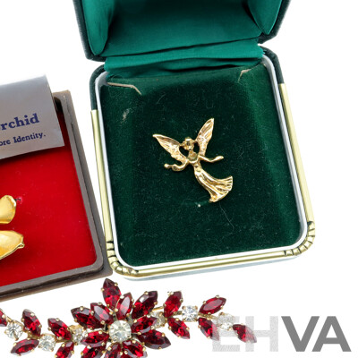 Collection of Vintage Gold Plated Brooch Pins Including EMAS Orchid From Singapore & Angel Tie Pin From the Perth Mint