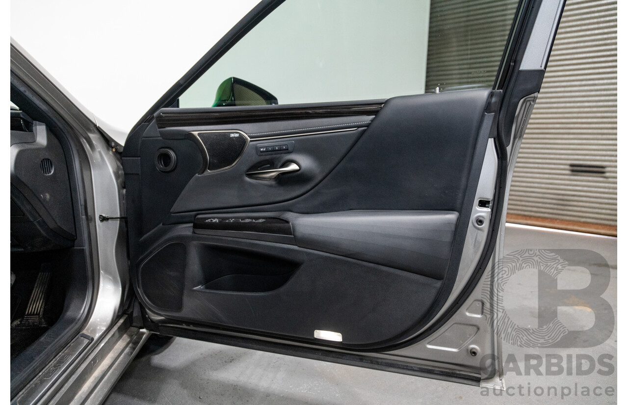 09/2020 Lexus ES300h Sports Luxury Hybrid MY20 AXZH10R 4d Sedan Titanium Silver Metallic 2.5L / 88kw Hybrid