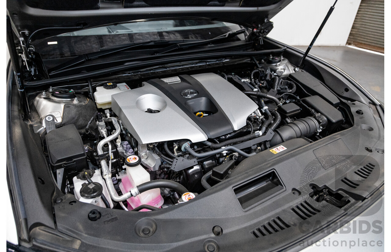 09/2020 Lexus ES300h Sports Luxury Hybrid MY20 AXZH10R 4d Sedan Titanium Silver Metallic 2.5L / 88kw Hybrid