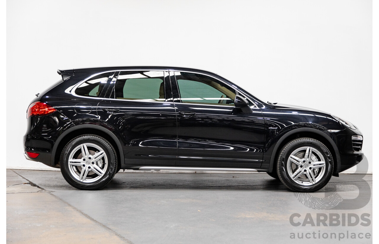 9/2013 Porsche Cayenne Diesel Series 2 (AWD) 92A MY14 4d Wagon Jet Black Metallic Turbo Diesel V6 3.0L