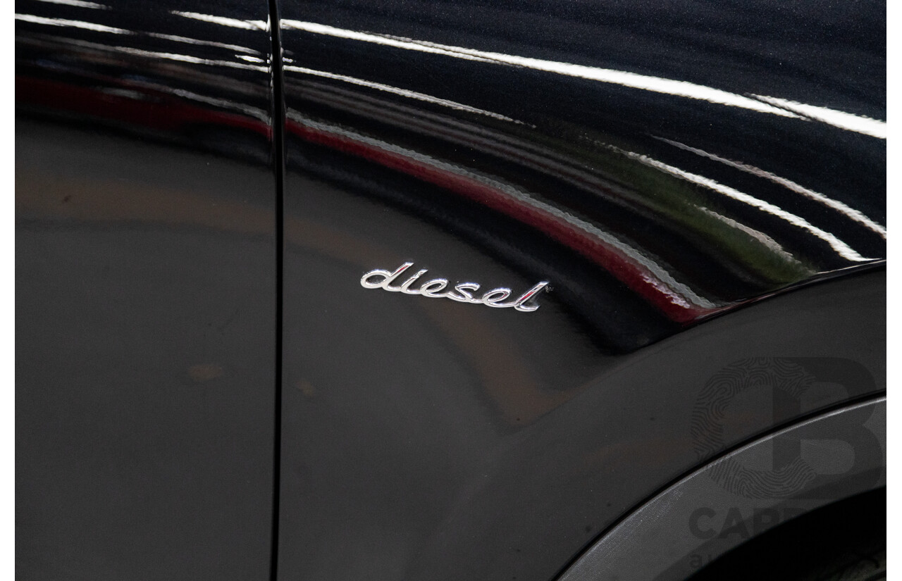 9/2013 Porsche Cayenne Diesel Series 2 (AWD) 92A MY14 4d Wagon Jet Black Metallic Turbo Diesel V6 3.0L