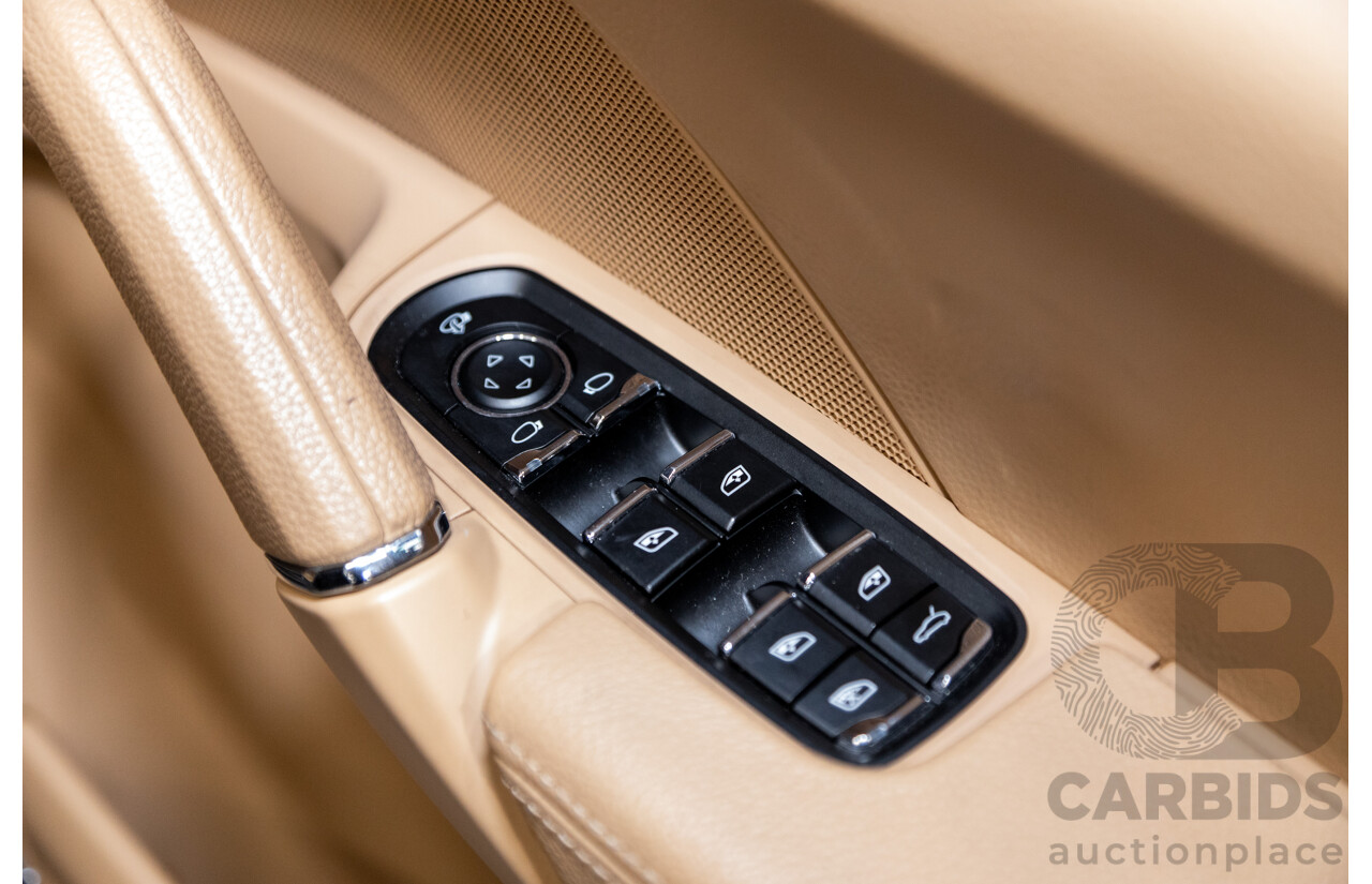 9/2013 Porsche Cayenne Diesel Series 2 (AWD) 92A MY14 4d Wagon Jet Black Metallic Turbo Diesel V6 3.0L