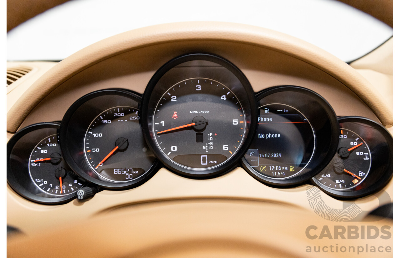 9/2013 Porsche Cayenne Diesel Series 2 (AWD) 92A MY14 4d Wagon Jet Black Metallic Turbo Diesel V6 3.0L