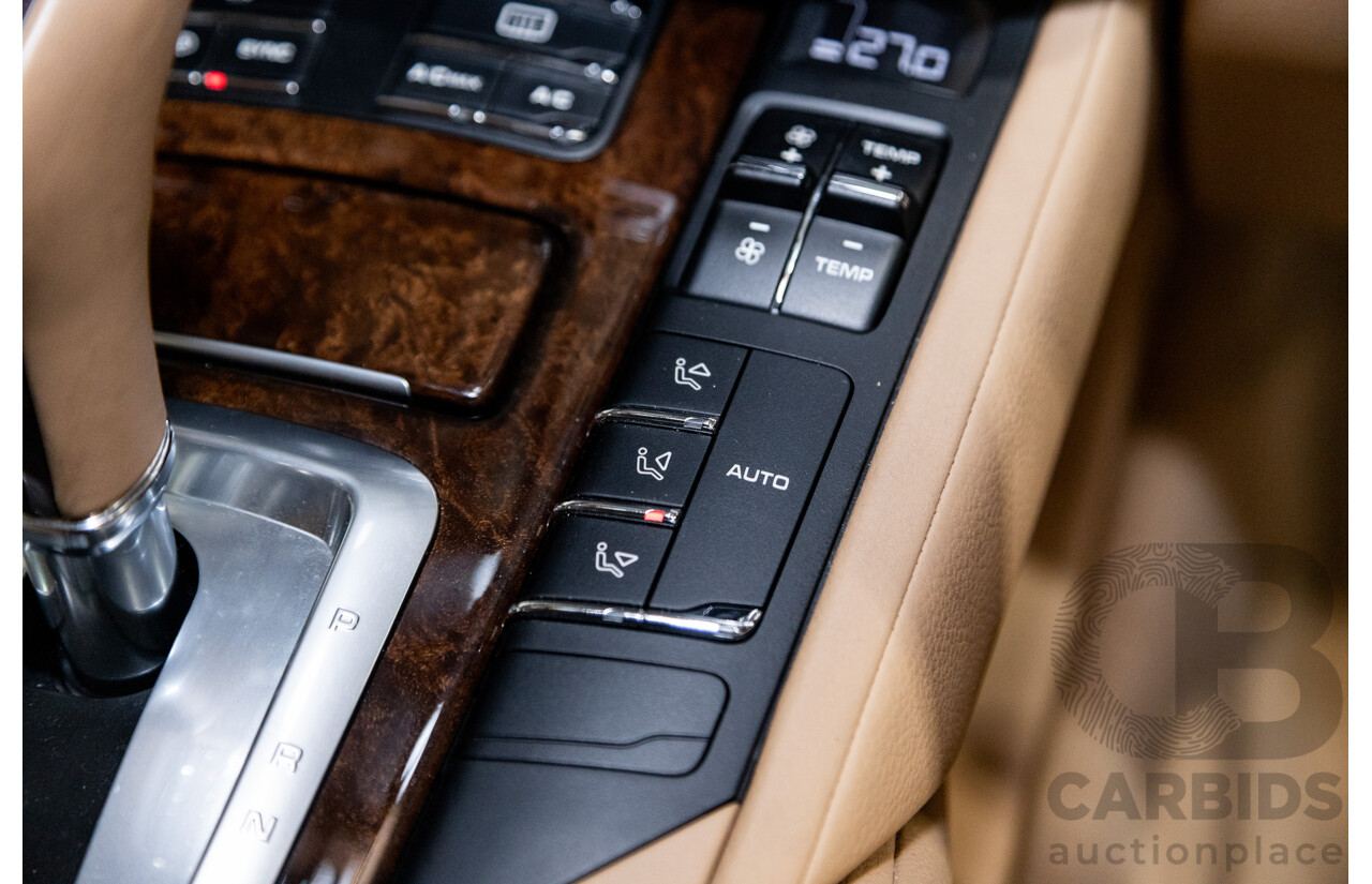 9/2013 Porsche Cayenne Diesel Series 2 (AWD) 92A MY14 4d Wagon Jet Black Metallic Turbo Diesel V6 3.0L