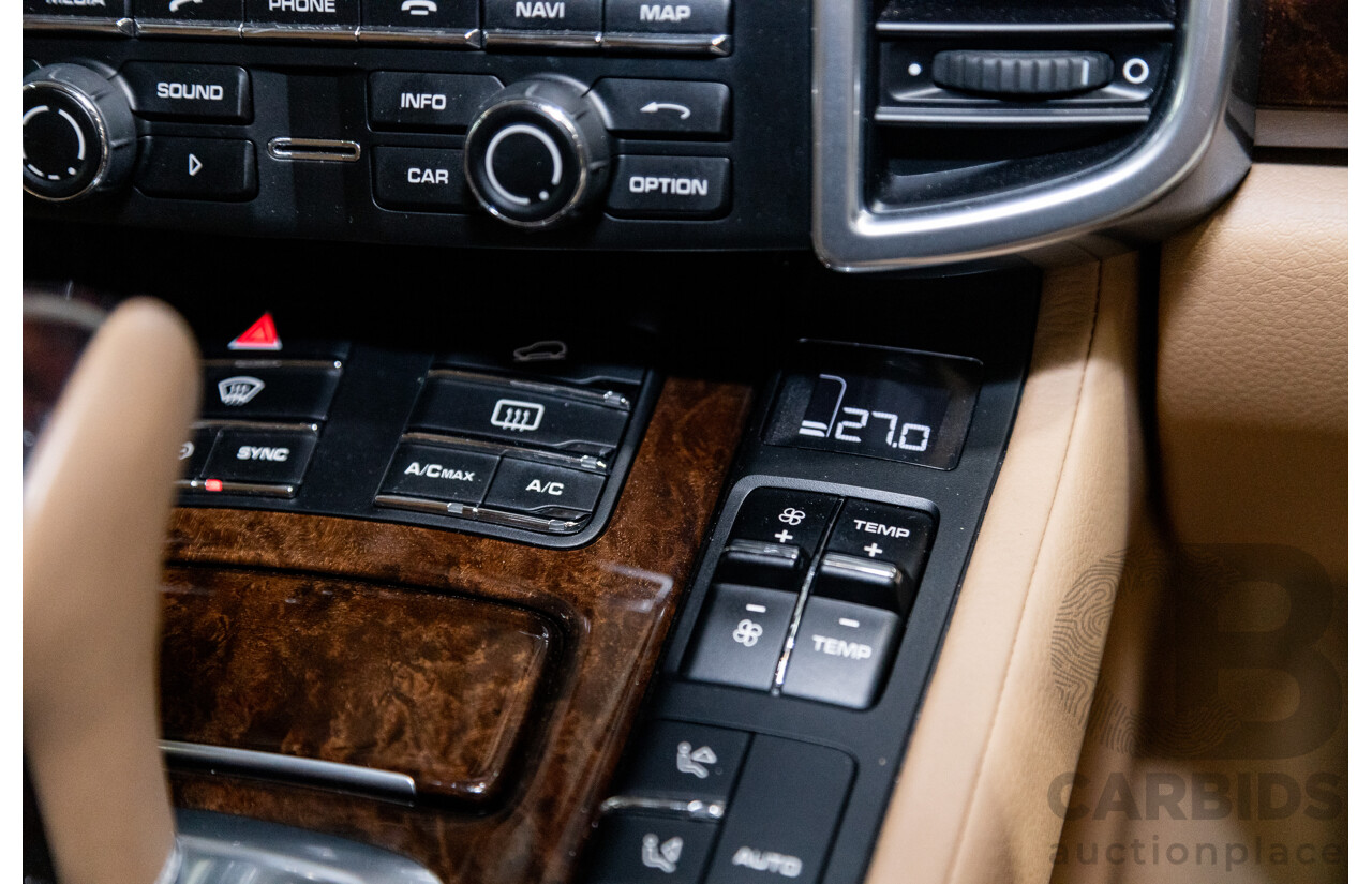 9/2013 Porsche Cayenne Diesel Series 2 (AWD) 92A MY14 4d Wagon Jet Black Metallic Turbo Diesel V6 3.0L