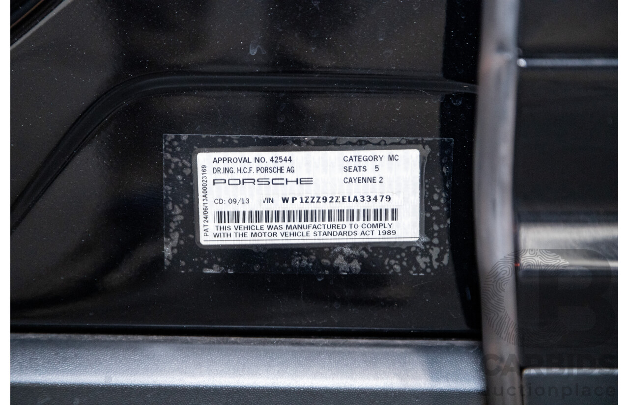 9/2013 Porsche Cayenne Diesel Series 2 (AWD) 92A MY14 4d Wagon Jet Black Metallic Turbo Diesel V6 3.0L