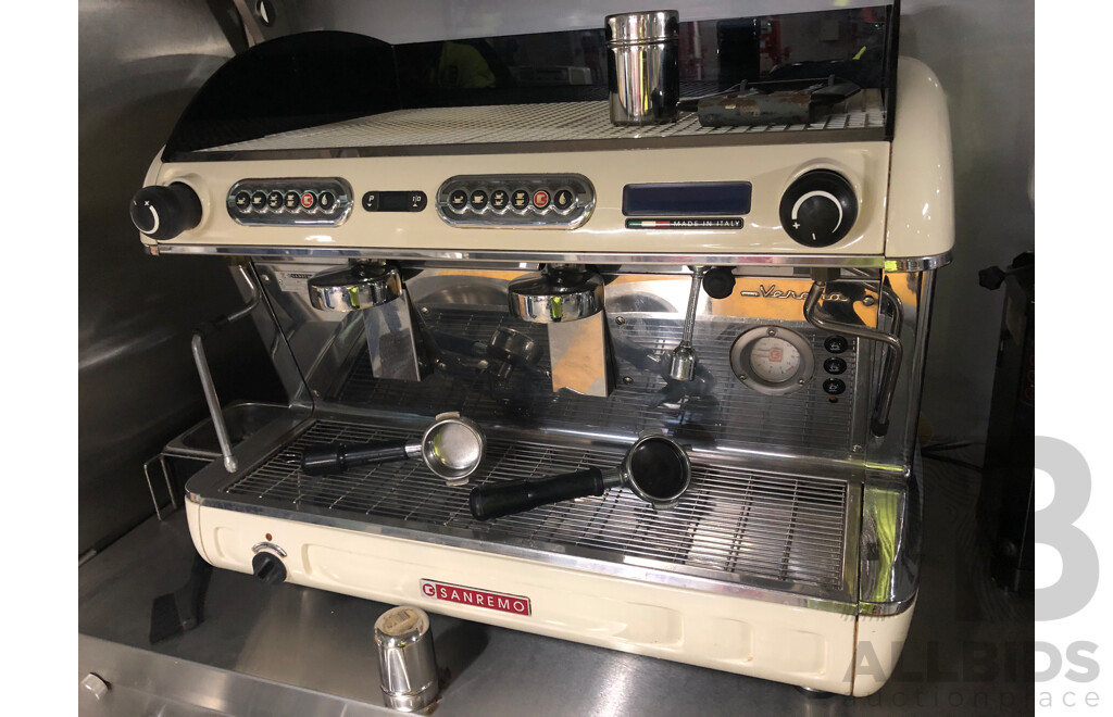 Tank Gullwing Mobile Coffee Kiosk