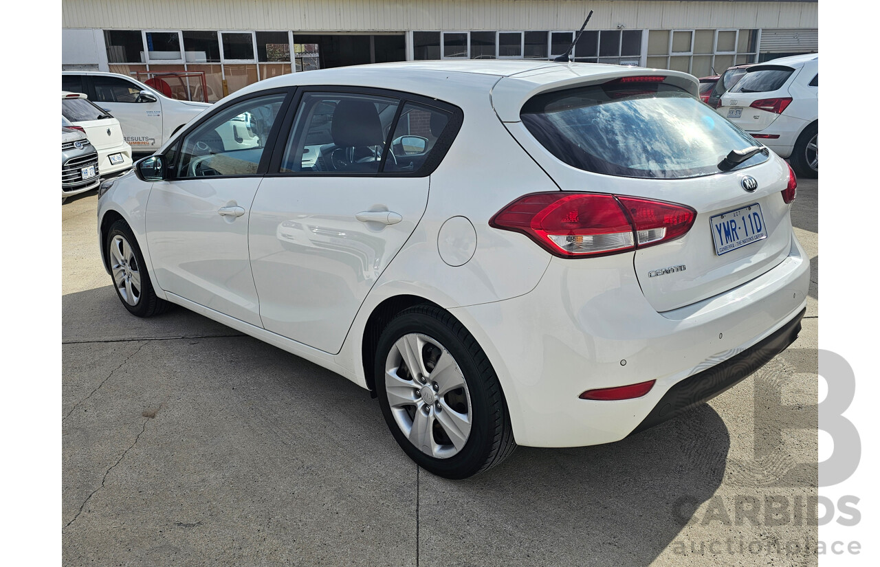 7/2014 Kia Cerato S YD MY14 5d Hatchback White 1.8L