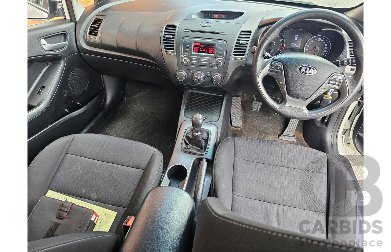 7/2014 Kia Cerato S YD MY14 5d Hatchback White 1.8L