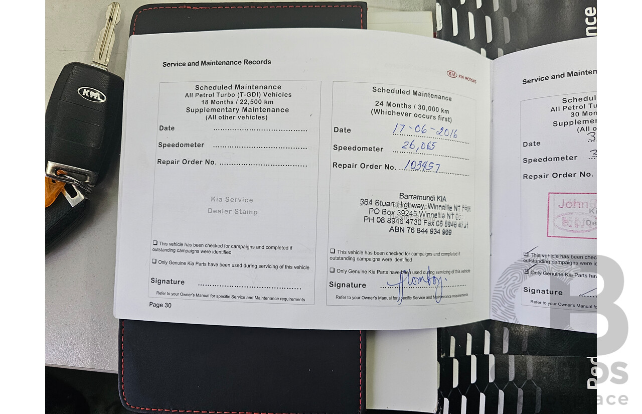 7/2014 Kia Cerato S YD MY14 5d Hatchback White 1.8L