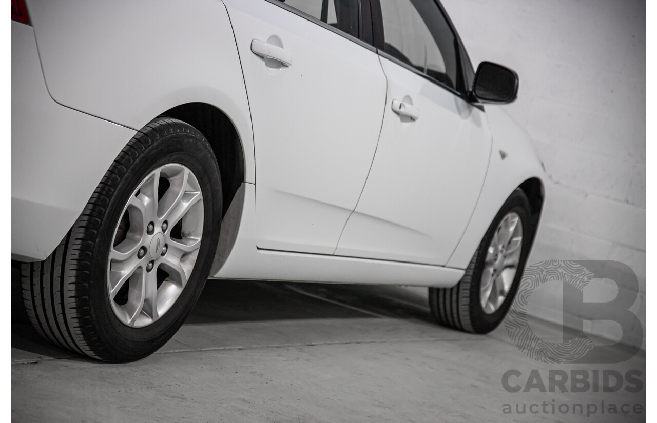 6/2010 Ford Falcon XT FG 4d Sedan White 4.0L