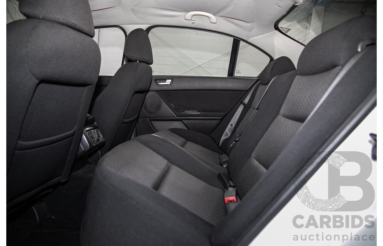 6/2010 Ford Falcon XT FG 4d Sedan White 4.0L