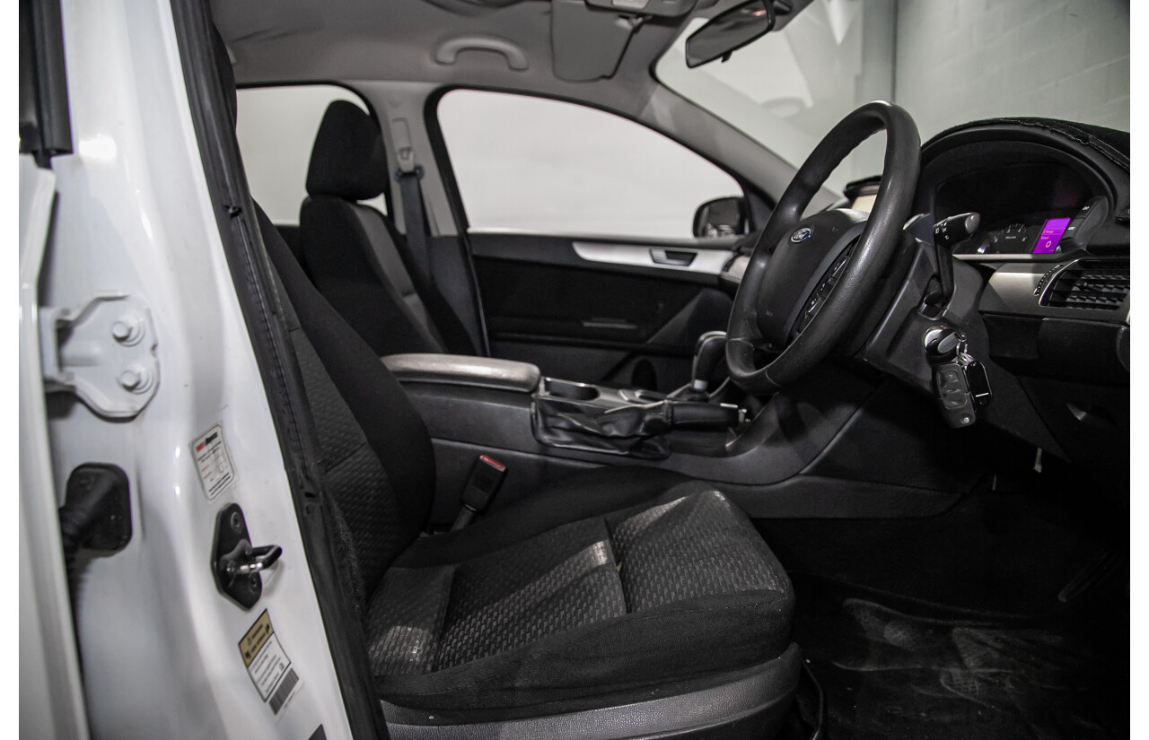 6/2010 Ford Falcon XT FG 4d Sedan White 4.0L