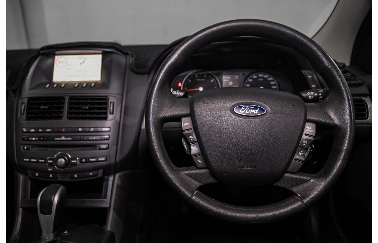 6/2010 Ford Falcon XT FG 4d Sedan White 4.0L