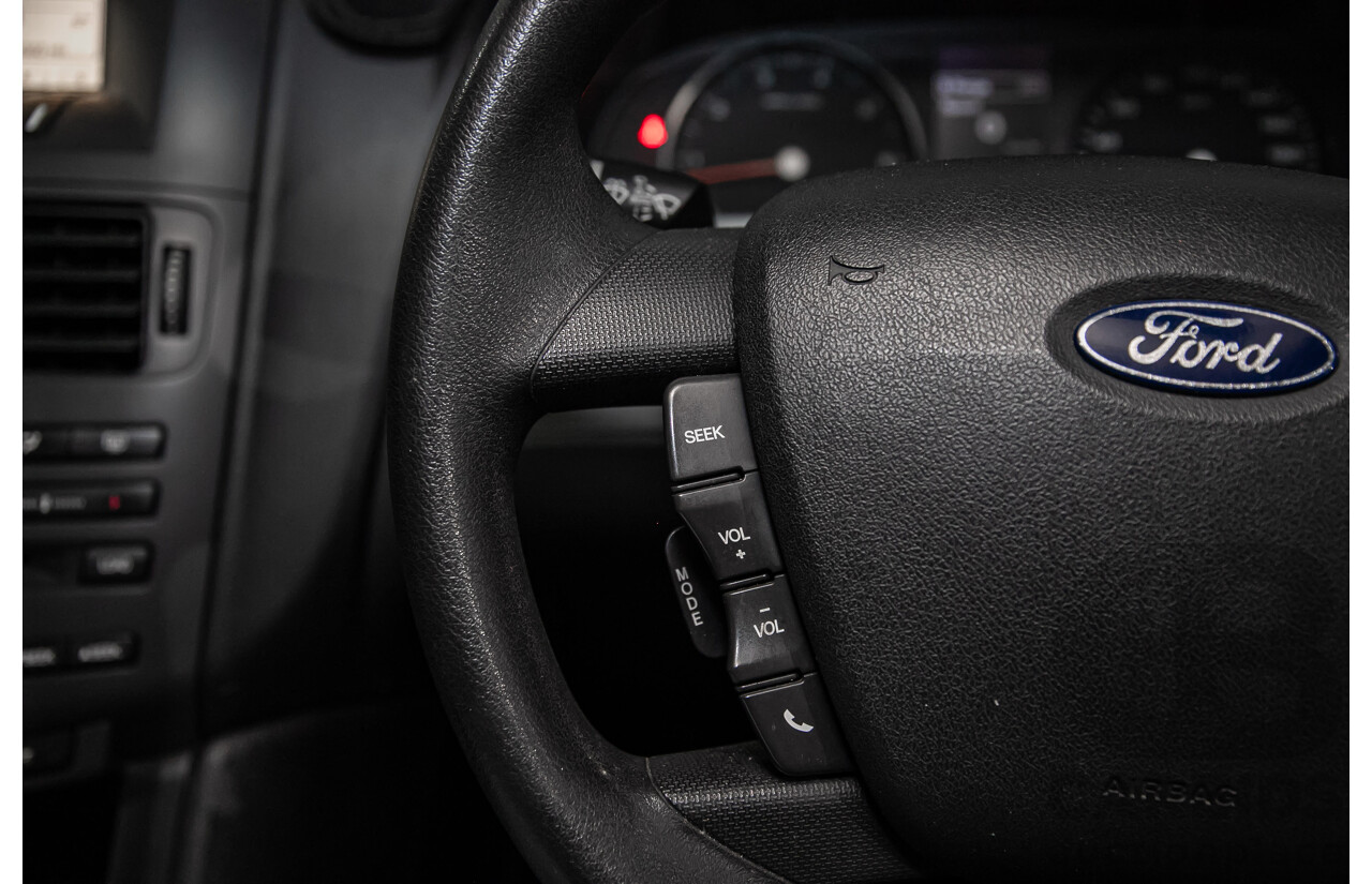 6/2010 Ford Falcon XT FG 4d Sedan White 4.0L