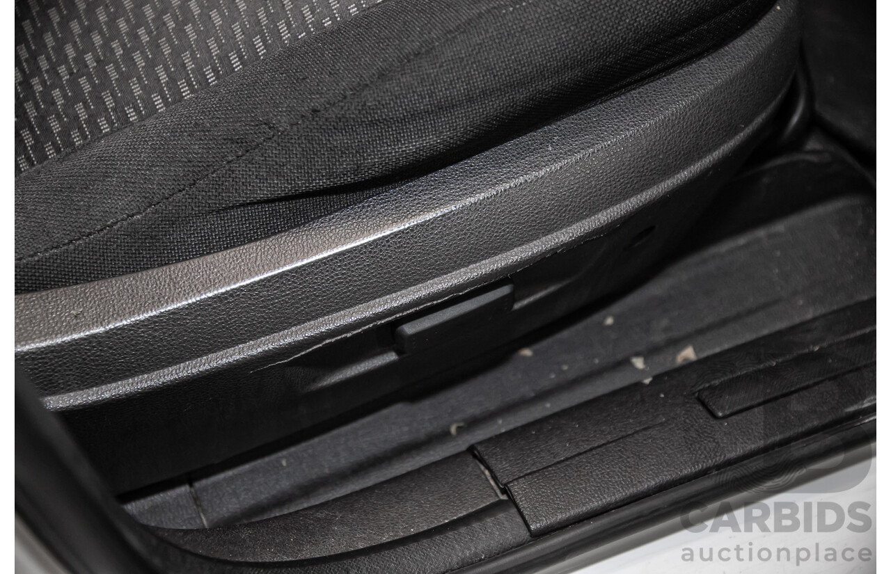 6/2010 Ford Falcon XT FG 4d Sedan White 4.0L