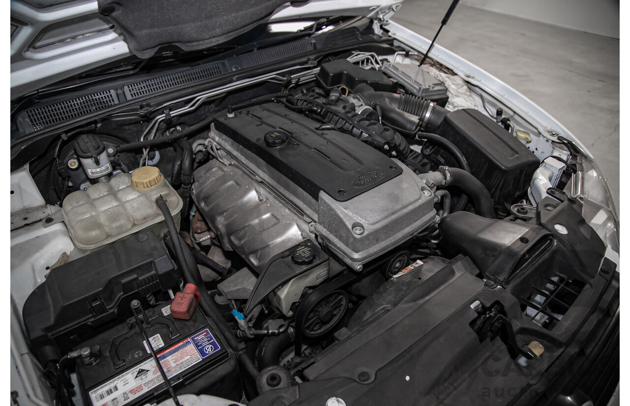 6/2010 Ford Falcon XT FG 4d Sedan White 4.0L