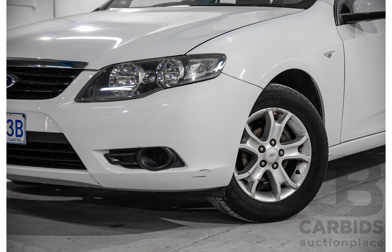 6/2010 Ford Falcon XT FG 4d Sedan White 4.0L