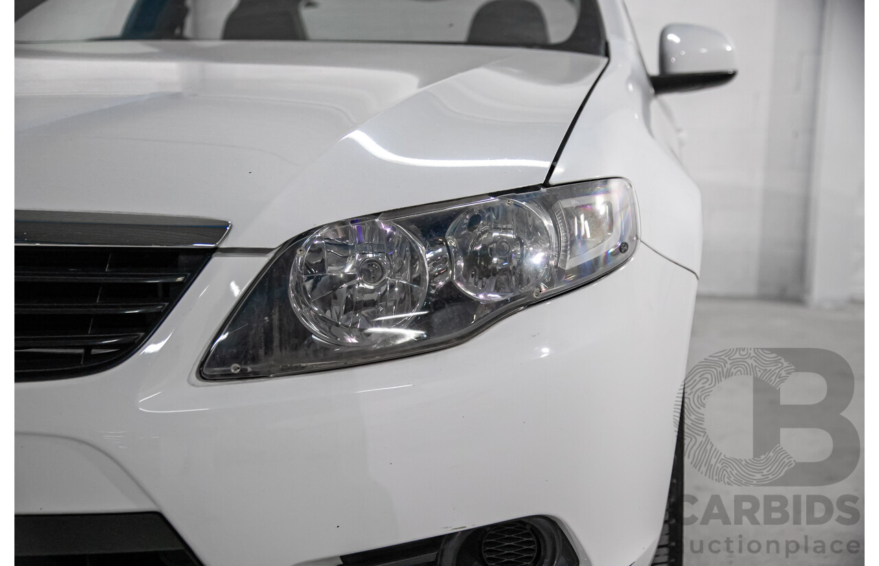 6/2010 Ford Falcon XT FG 4d Sedan White 4.0L