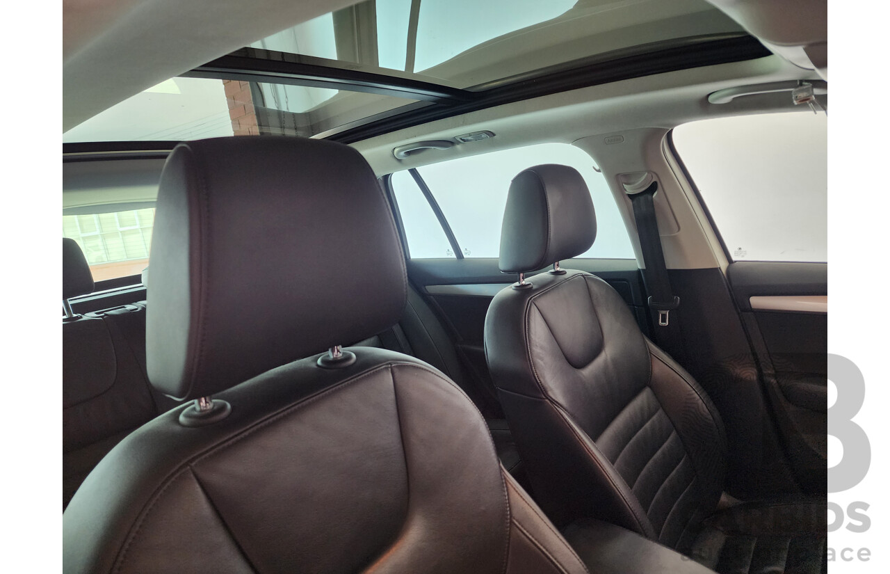 12/2013 Skoda Octavia 132 TSI ELEGANCE FWD NE 4D Wagon White 1.8L