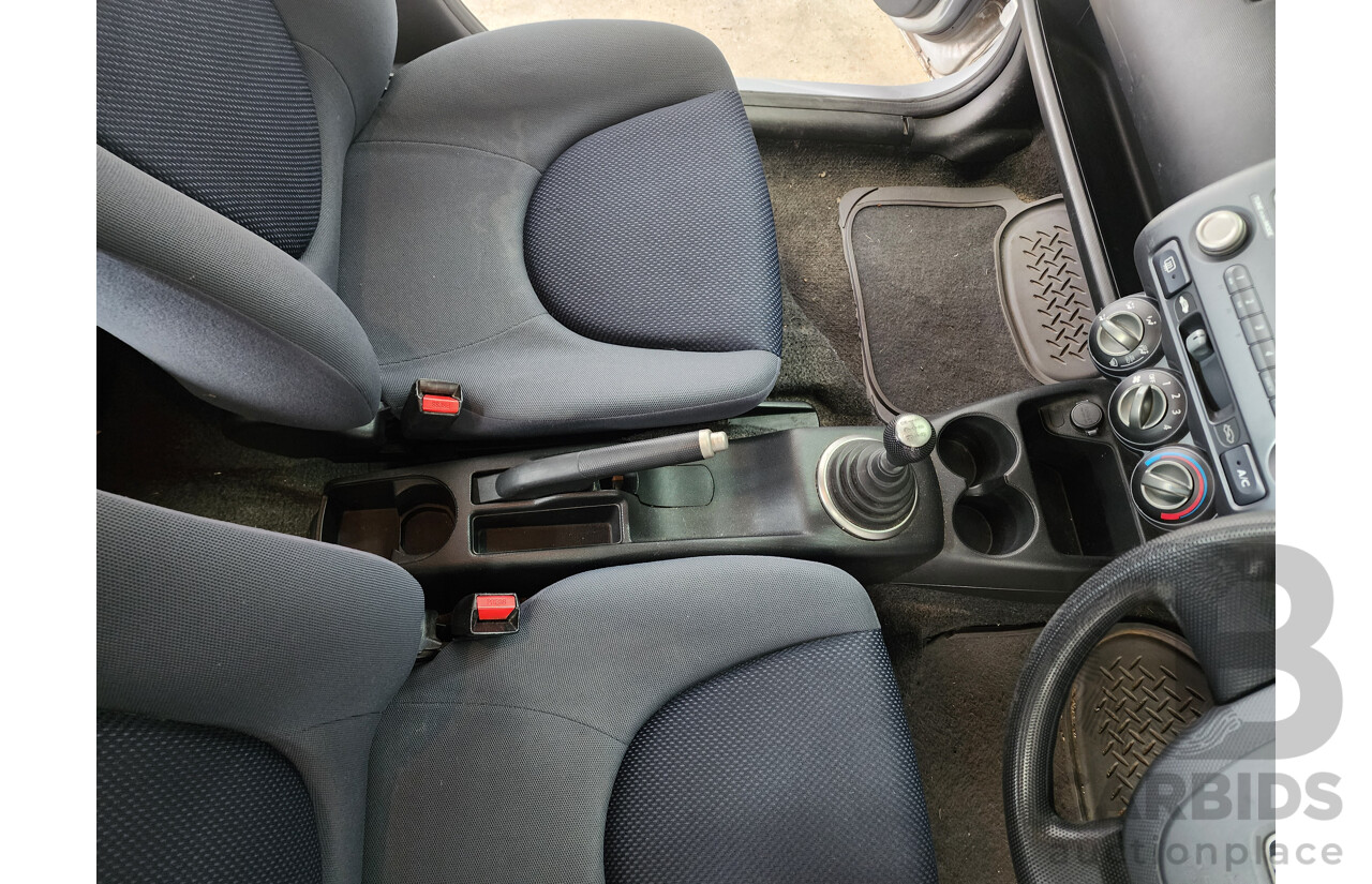 07/2003 Honda Jazz GLi FWD  5D Hatchback Silver 1.3L