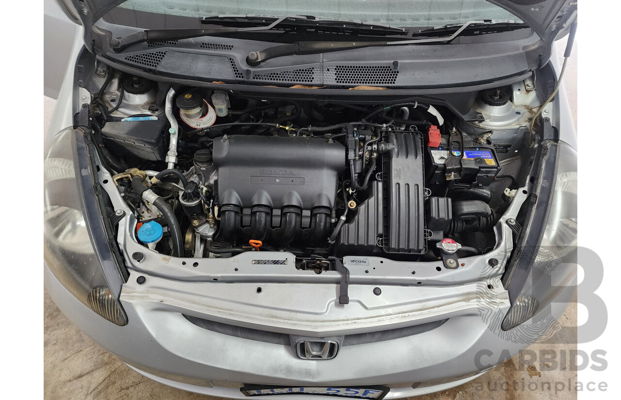 07/2003 Honda Jazz GLi FWD  5D Hatchback Silver 1.3L