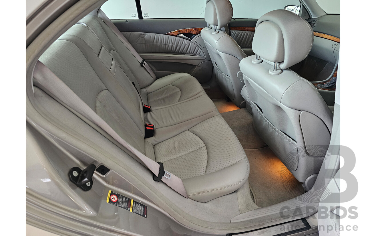 10/2005 Mercedes-Benz E350 Elegance 211 4d Sedan Silver Or Chrome 3.5L