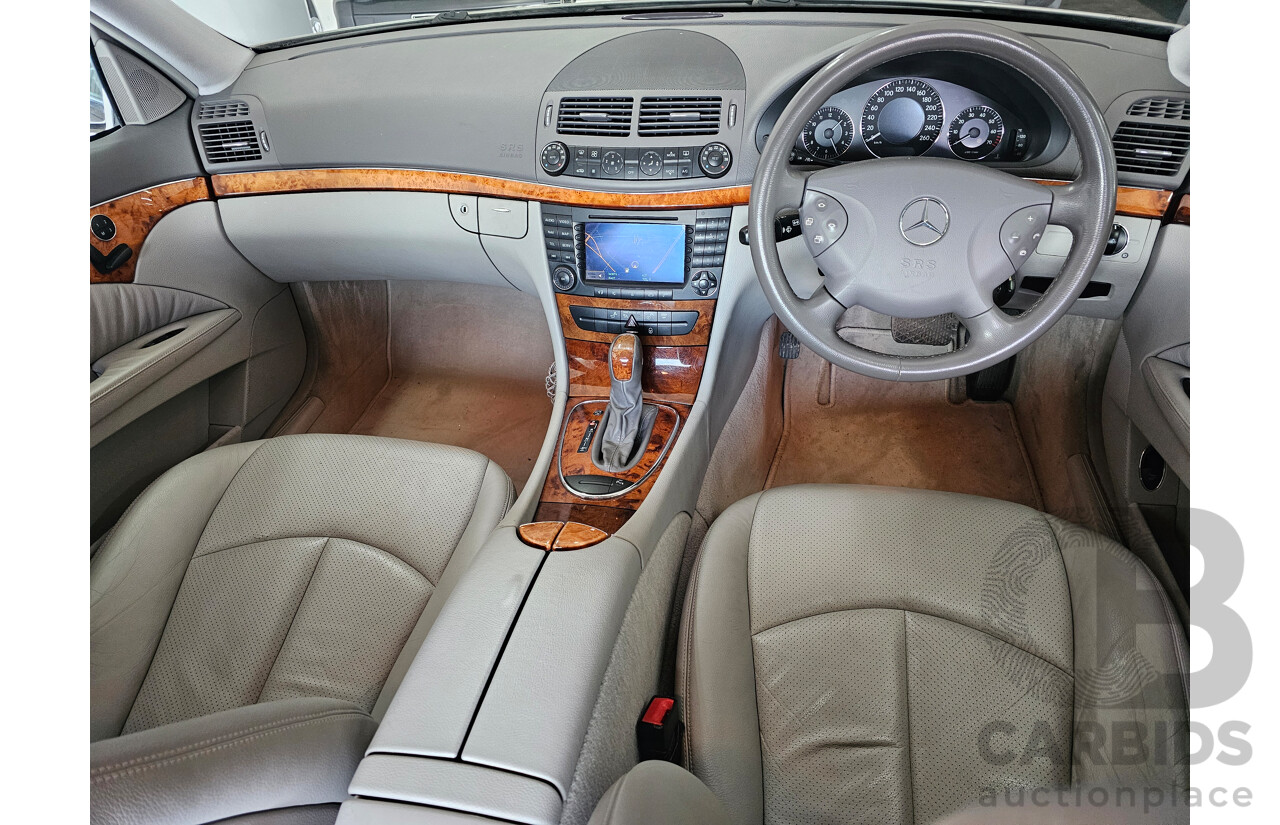 10/2005 Mercedes-Benz E350 Elegance 211 4d Sedan Silver Or Chrome 3.5L