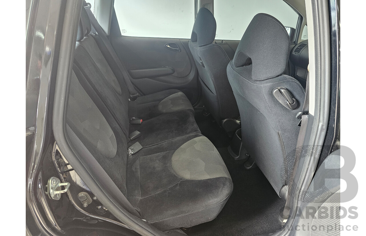 9/2006 Honda Jazz VTi MY06 5d Hatchback Black 1.5L